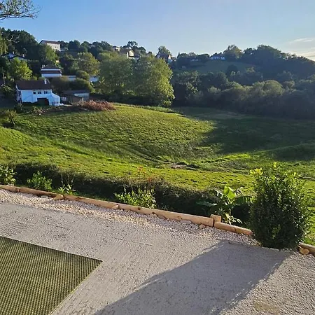 Avec Vue * Villefranque (Pyrenees-Atlantiques)